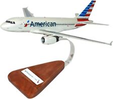 American Airlines Airbus A319-100 Desk Top Display Jet Model 1/100 SC Airplane picture